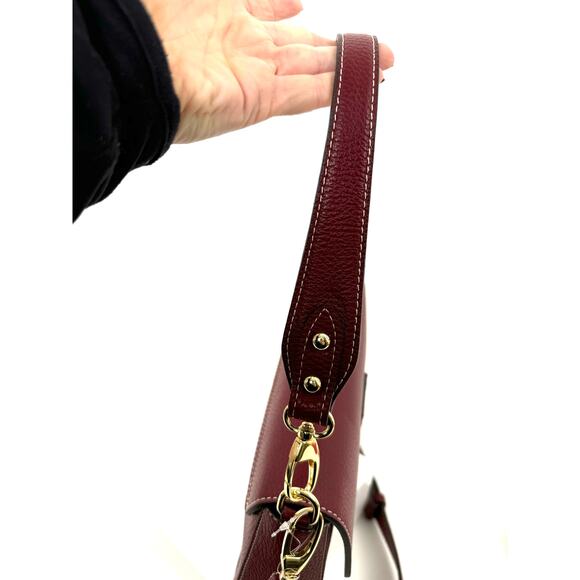 Divina Firenze Made in Italy Cranberry Leather Baguette Flap Crossbody Bag - Picture 5 of 9